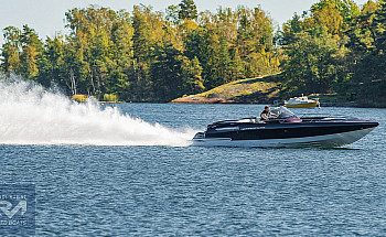 05-exterior-running-wide