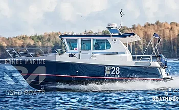01-main-exterior-running