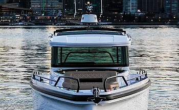 axopar-37-xc-cross-cabin-g05-bow-view