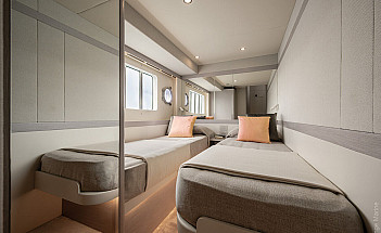 04-gallery-interno-twin-cabin-01-yacht-navetta50