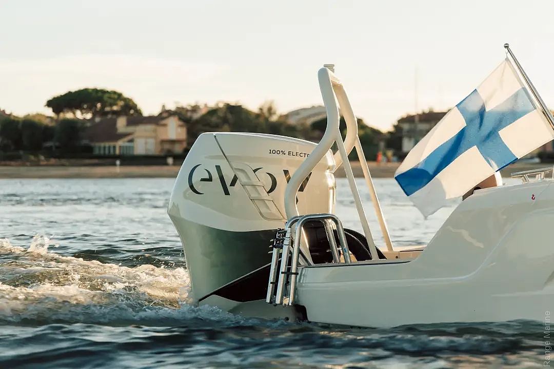 axe-22-temp-from-axe25-g05-electric-outboard-temp