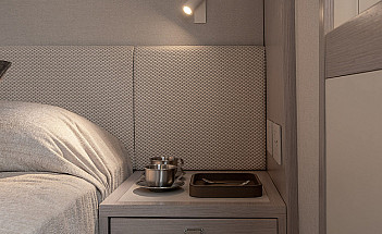 04-gallery-interno-VIP-cabin-03-yacht-navetta50