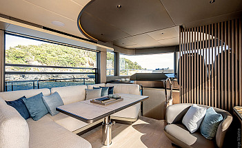 04-gallery-interno-salon-02-yacht-navetta58