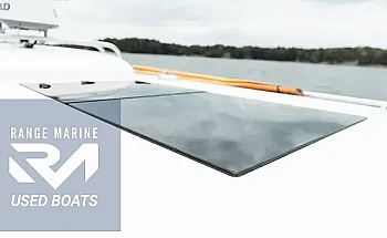 05-foredeck-skylight
