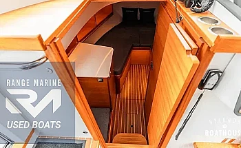 07-cabin-entry