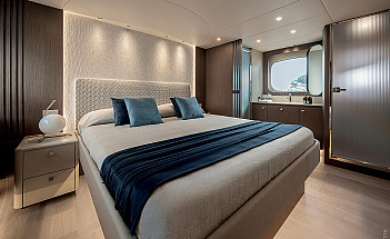 04-gallery-interno-vip-cabin-01-yacht-navetta58