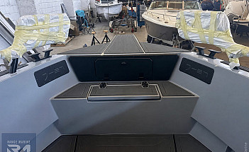 05-bow-deck