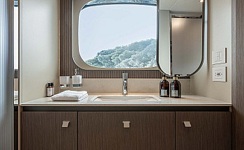 04-gallery-interno-vip-cabin-04-yacht-navetta58