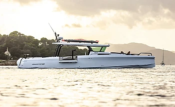 axopar-45-cross-top-g02-exterior-profile
