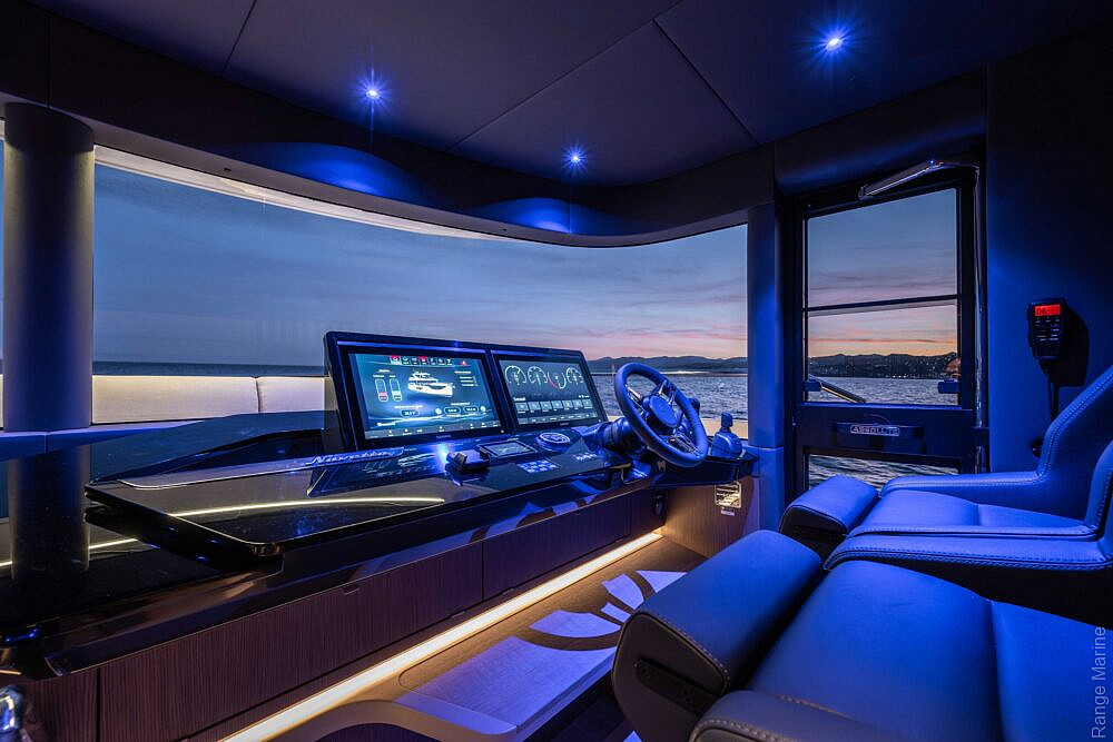 07-gallery-interni-yacht-navetta58-12-1000x667