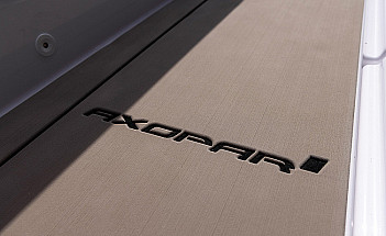 Круизная моторная яхта-Axopar-45-XC_8