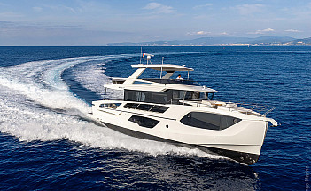 03-cover-esterno-01-yacht-navetta-66-scaled