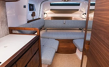 axopar-38-sun-top-g11-cabin-galley