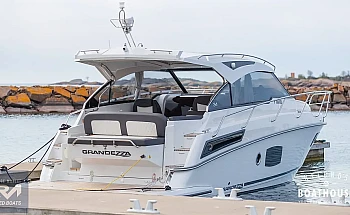 04-exterior-stern-quarter