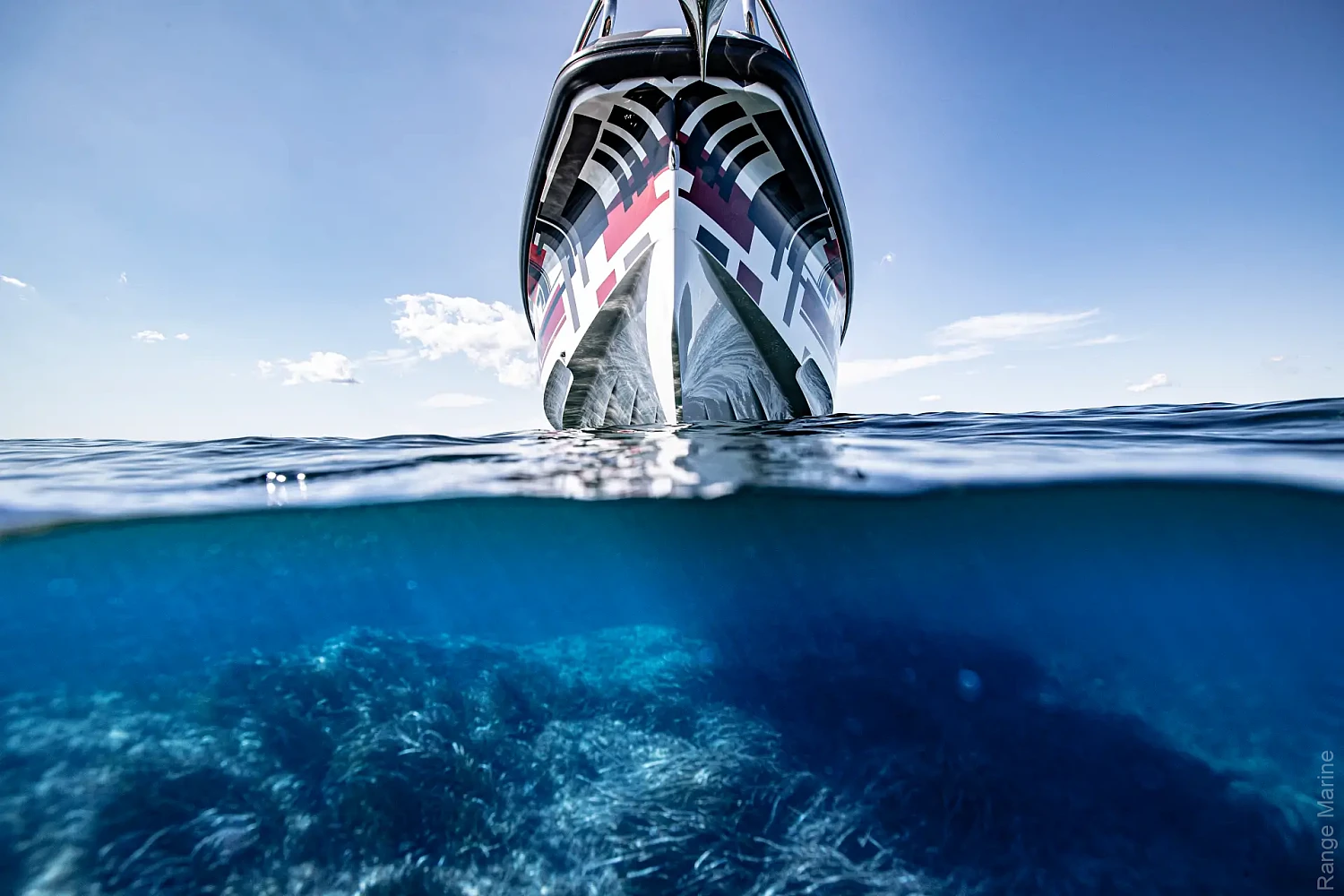 axopar-37-sun-top-g05-underwater-bow