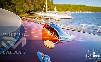 06-foredeck-on-water