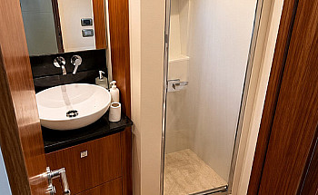 Absolute Navetta 48